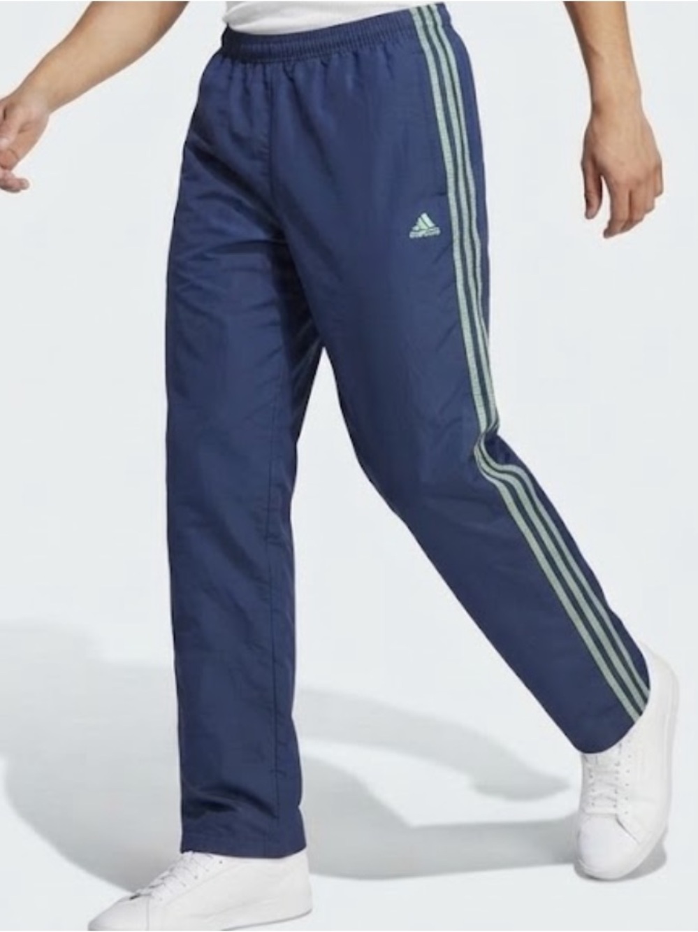Adidas Vintage 90’s Men’s Navy Joggers with Mint Side Stripes Size Large